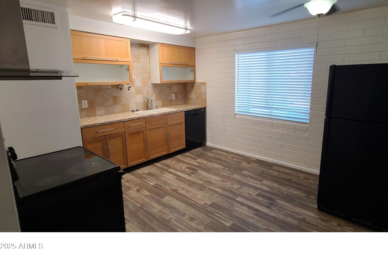 11334 W Duluth Ave #A - Photo 2 of 8