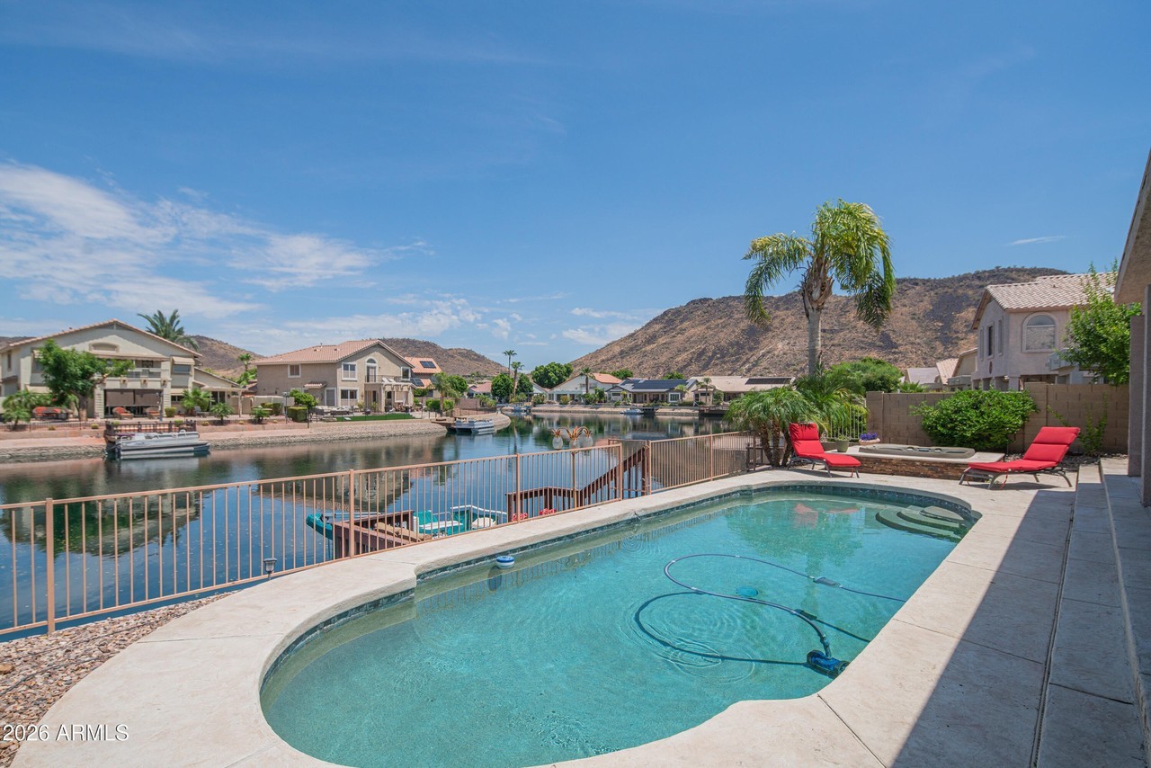 5338 W Tonopah Dr - Photo 2 of 36