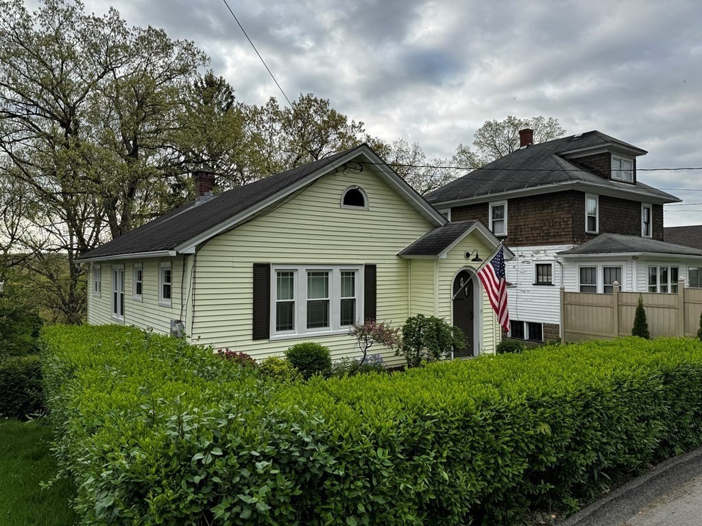1009 Central Avenue Ext - Photo 2 of 16