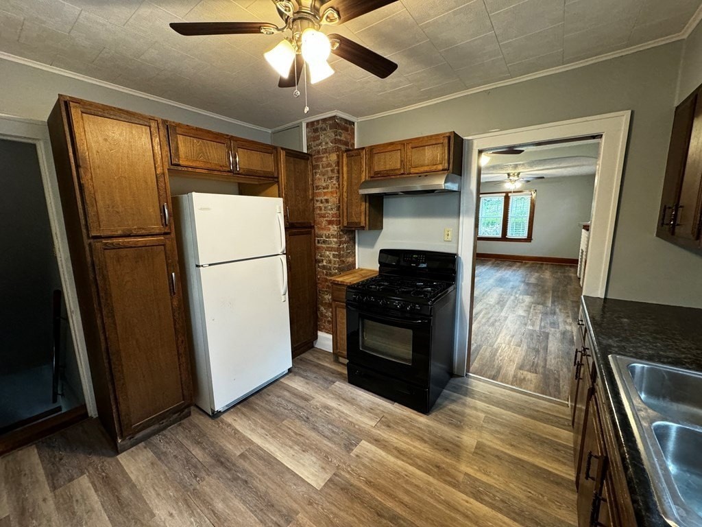 1009 Central Avenue Ext - Photo 4 of 16
