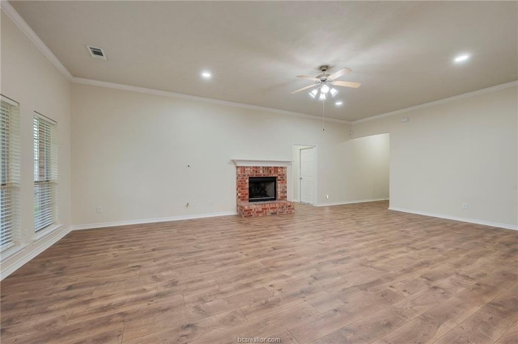1426 Fincastle Loop - Photo 3 of 24