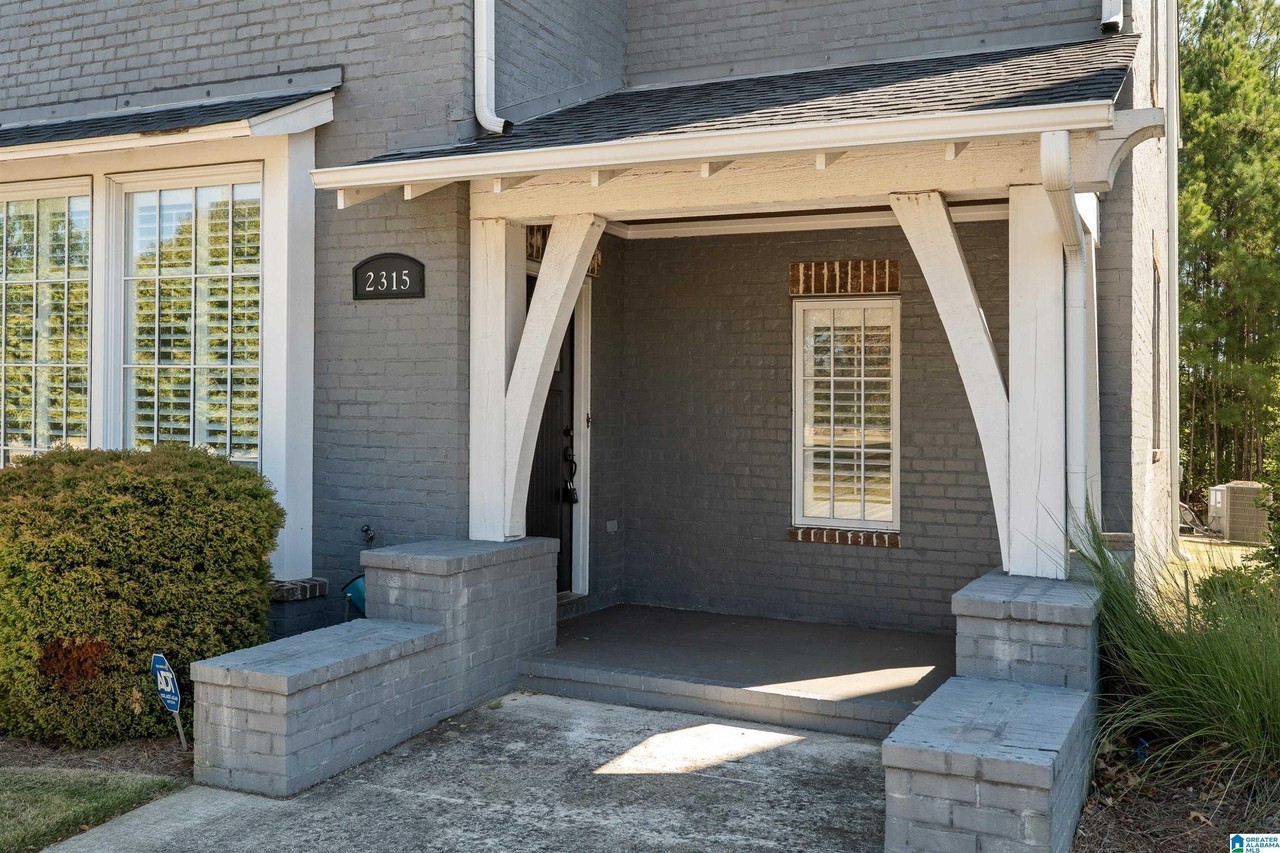 2315 Village Center St - Photo 4 of 49