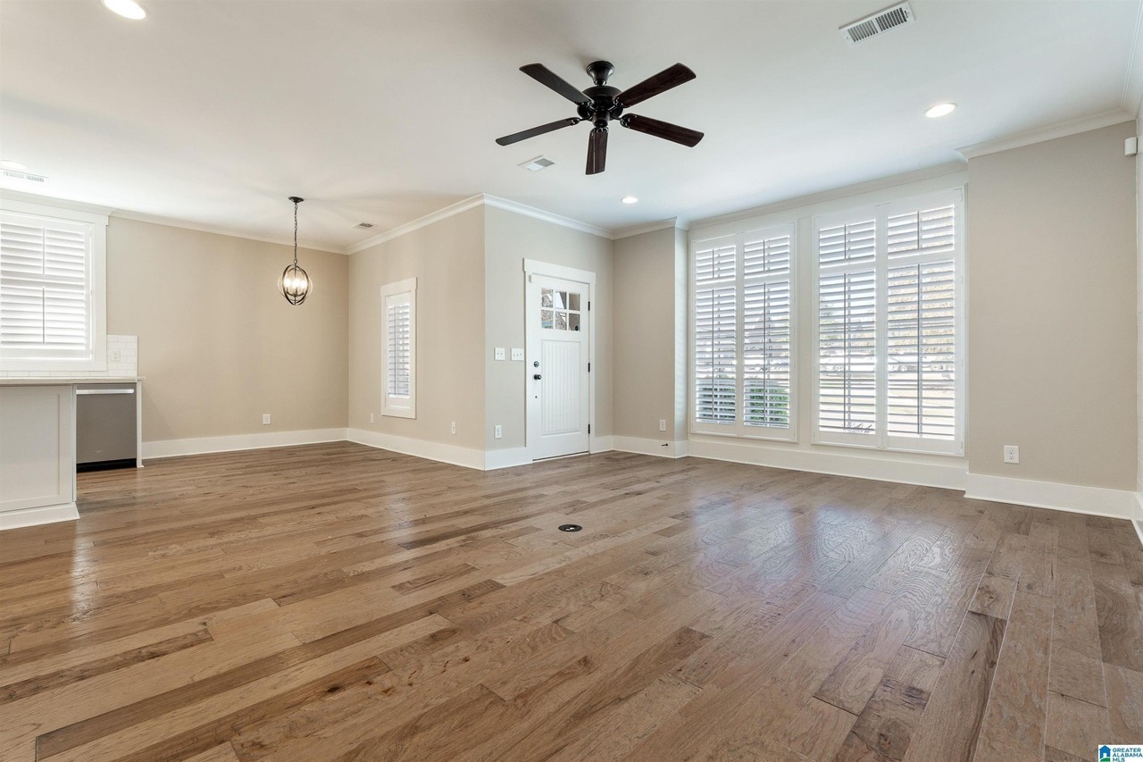 2315 Village Center St - Photo 6 of 49