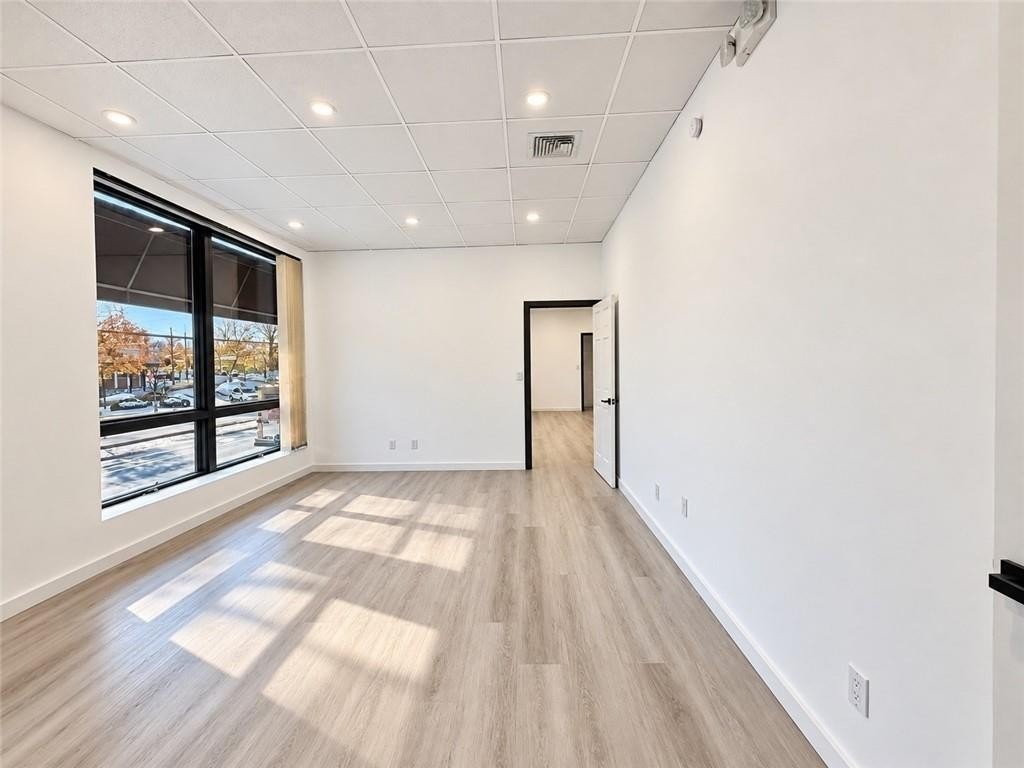 1186 Hylan Blvd #2 - Photo 5 of 18