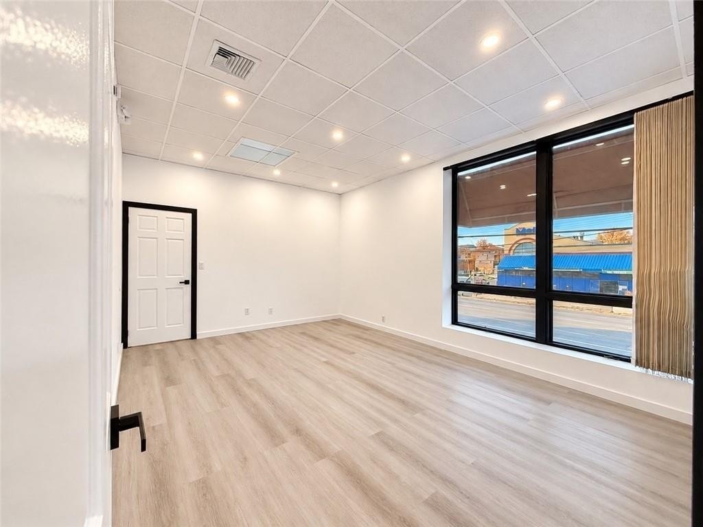 1186 Hylan Blvd #2 - Photo 6 of 18
