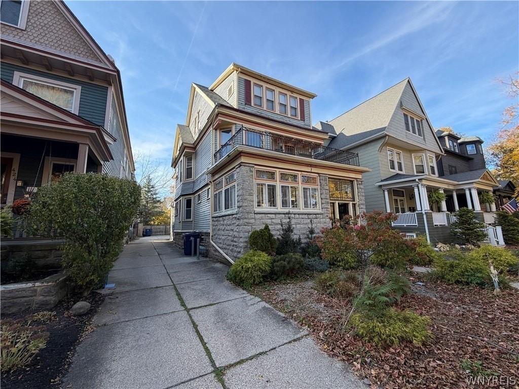 428 Norwood Ave #3 - Photo 2 of 21