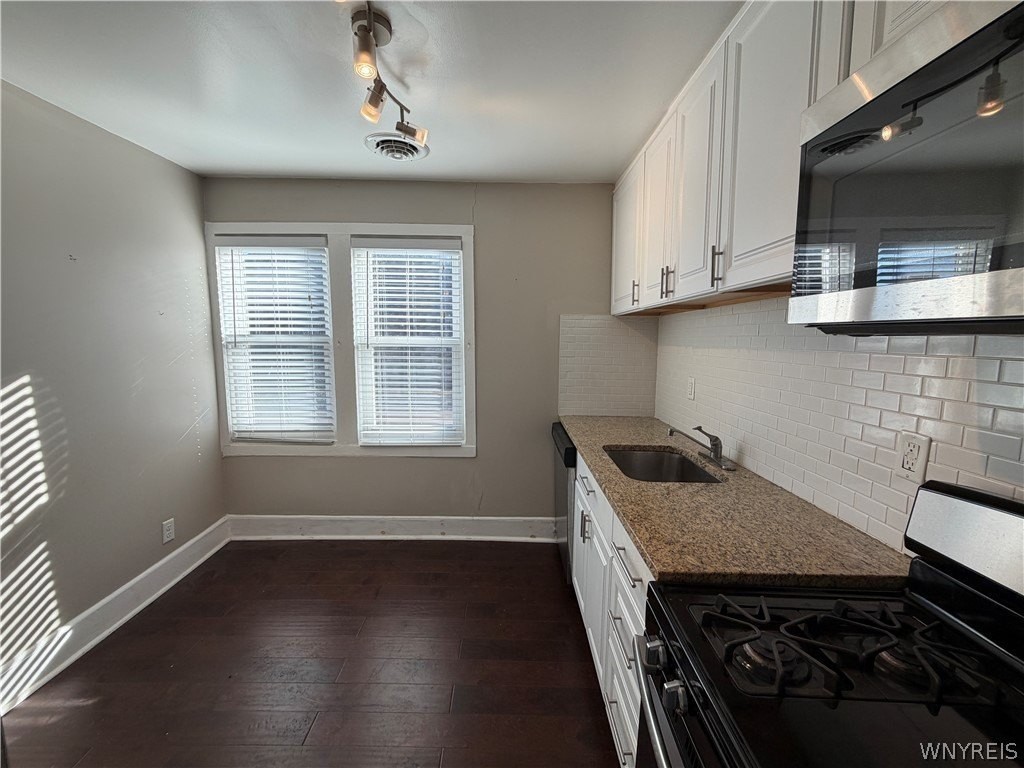 428 Norwood Ave #3 - Photo 7 of 21