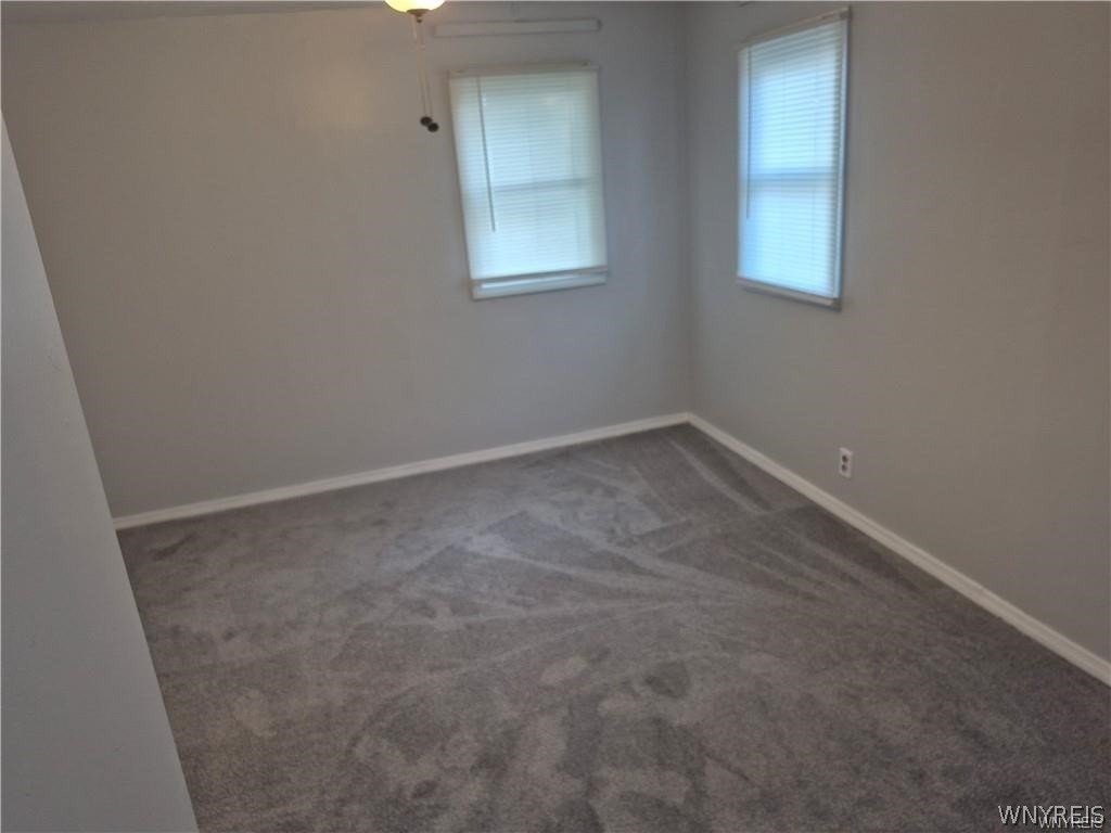 316 Hyland Ave - Photo 4 of 30