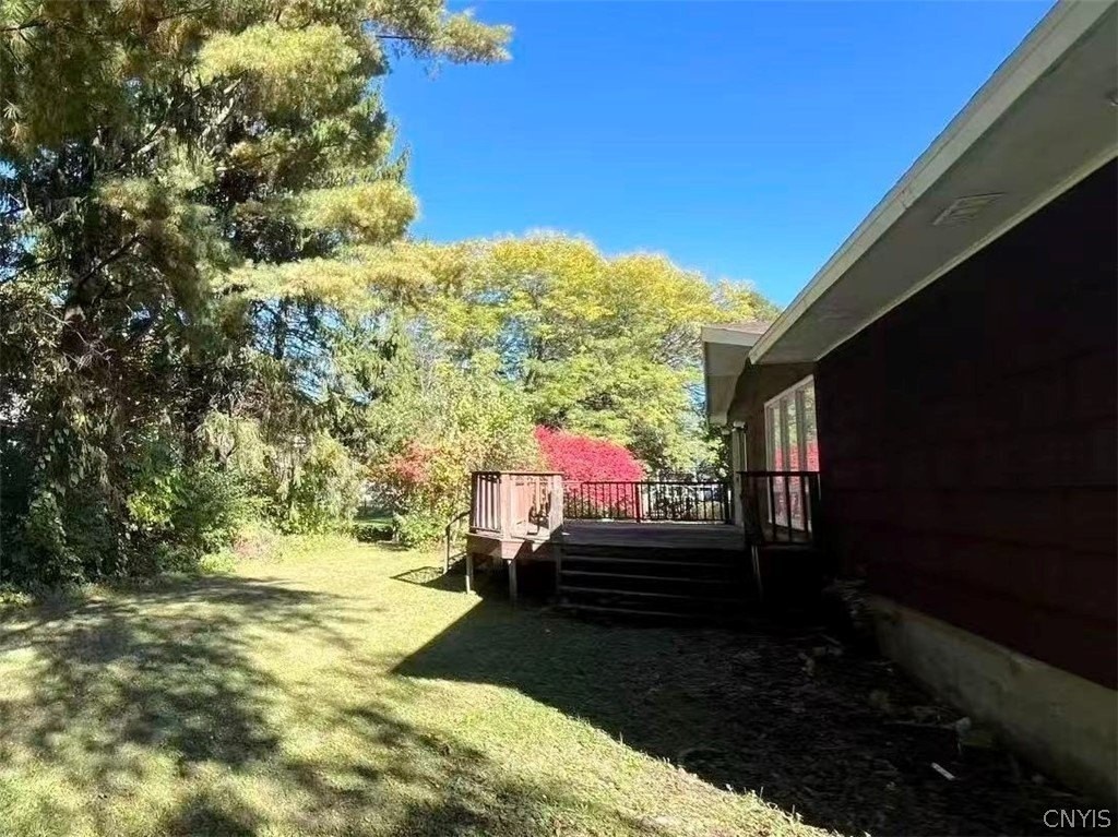 112 Margo Ln - Photo 2 of 9