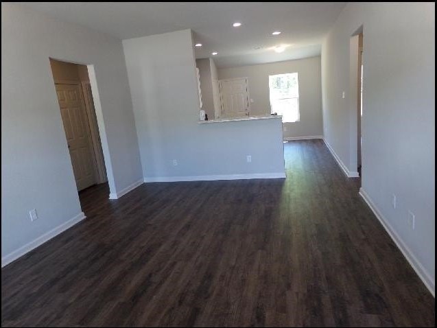 1115 Okeefe Ave - Photo 4 of 18