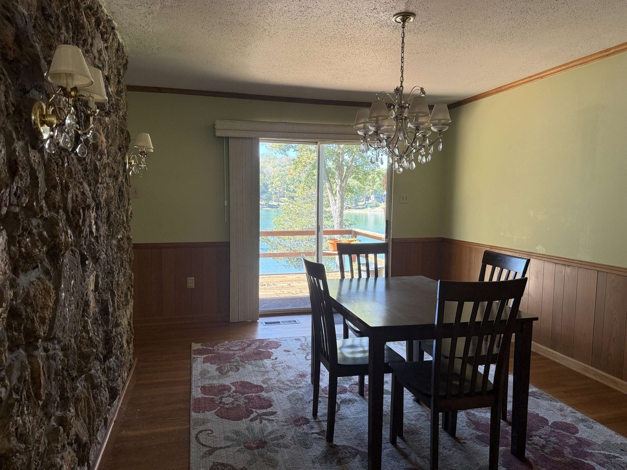129 Iroquois Dr - Photo 6 of 28