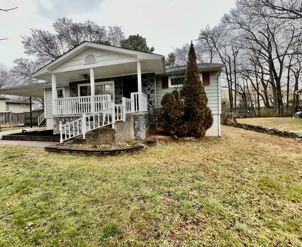 904 Sunny Dell Cir - Photo 2 of 18