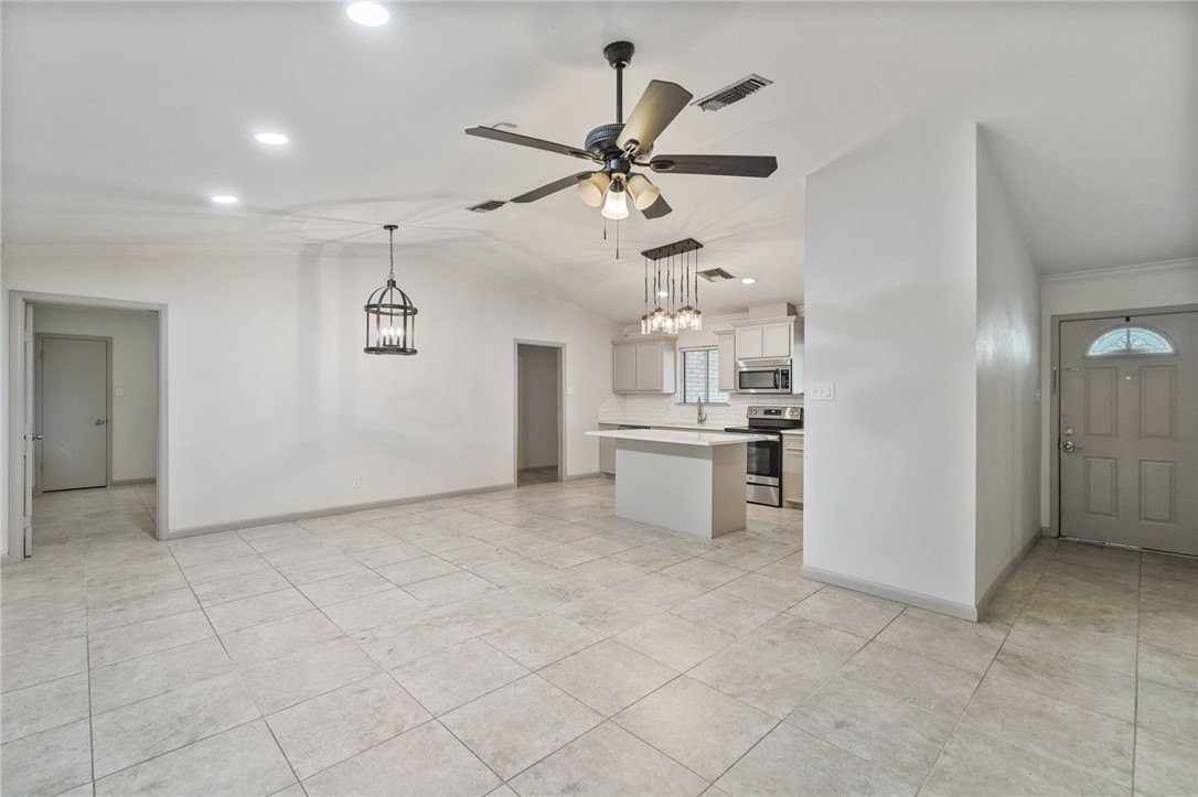 4809 River View Trl - Photo 4 of 33
