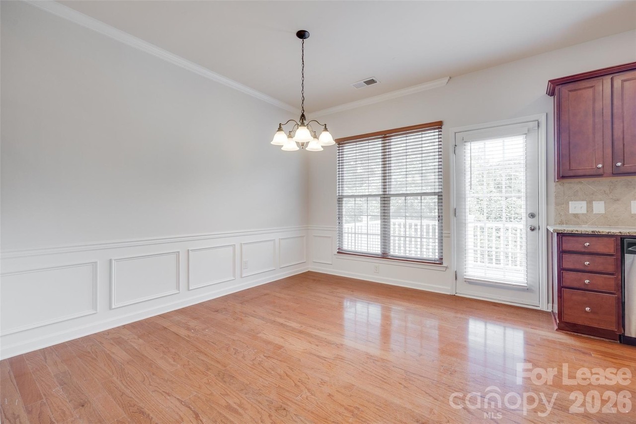 1118 Drayton Ct #125 - Photo 7 of 39