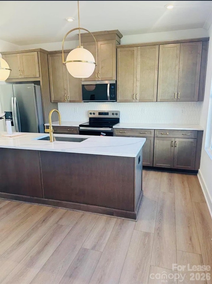 3728 S Tryon St - Photo 2 of 15