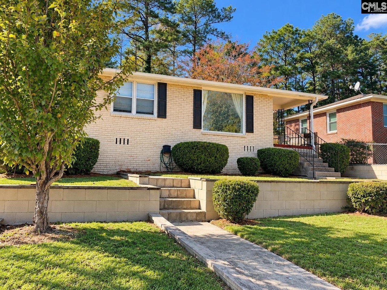 1033 Westhaven Dr - Photo 3 of 38