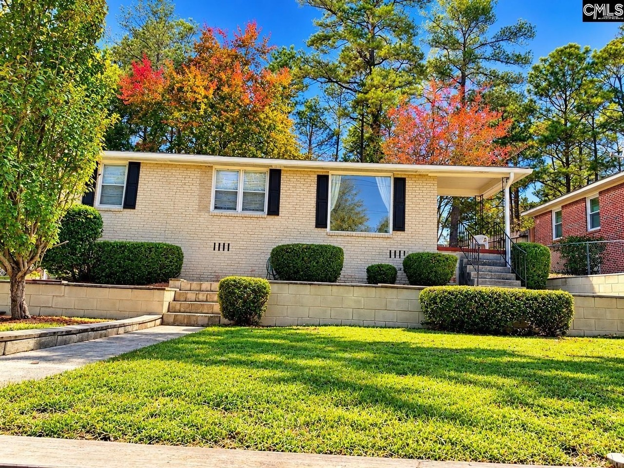 1033 Westhaven Dr - Photo 4 of 38