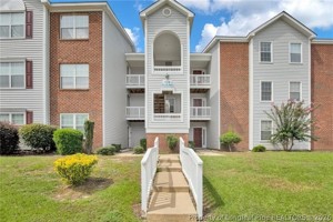 featured image of 274 Waterdown Dr #10
