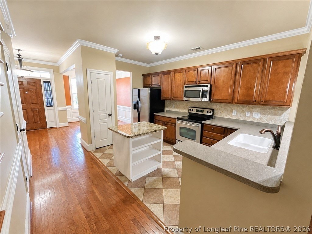 3622 Cocoanut Ct - Photo 5 of 36