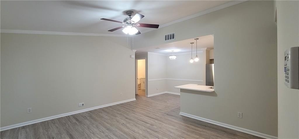 321 Granville Ct - Photo 2 of 20