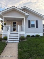 featured image of 19 3rd Ave
