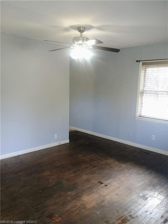 414 Poplar St - Photo 3 of 11