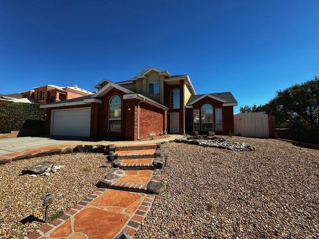 8704 Oakcrest Pl Nw - Photo 2 of 47
