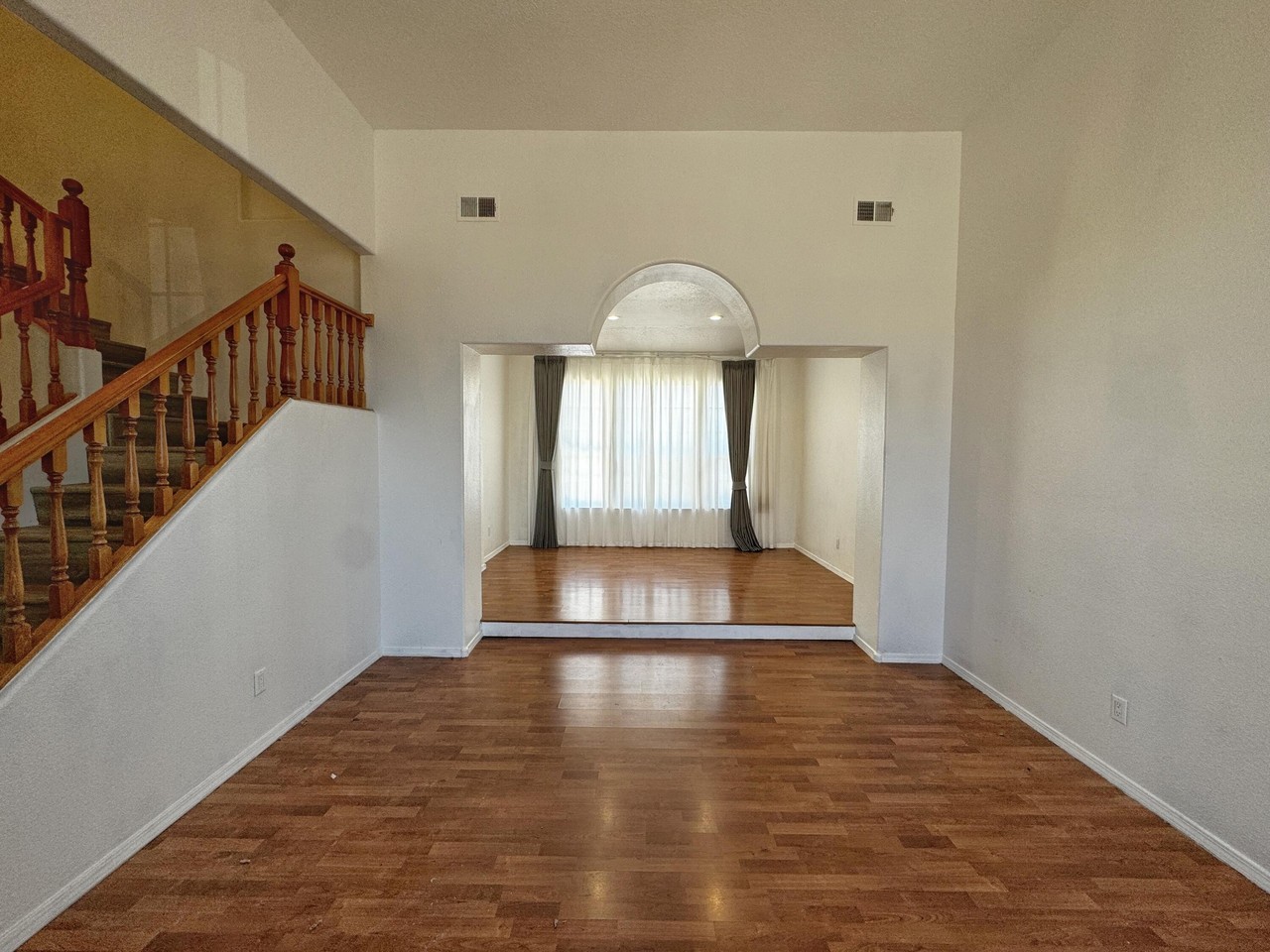 8704 Oakcrest Pl Nw - Photo 6 of 47