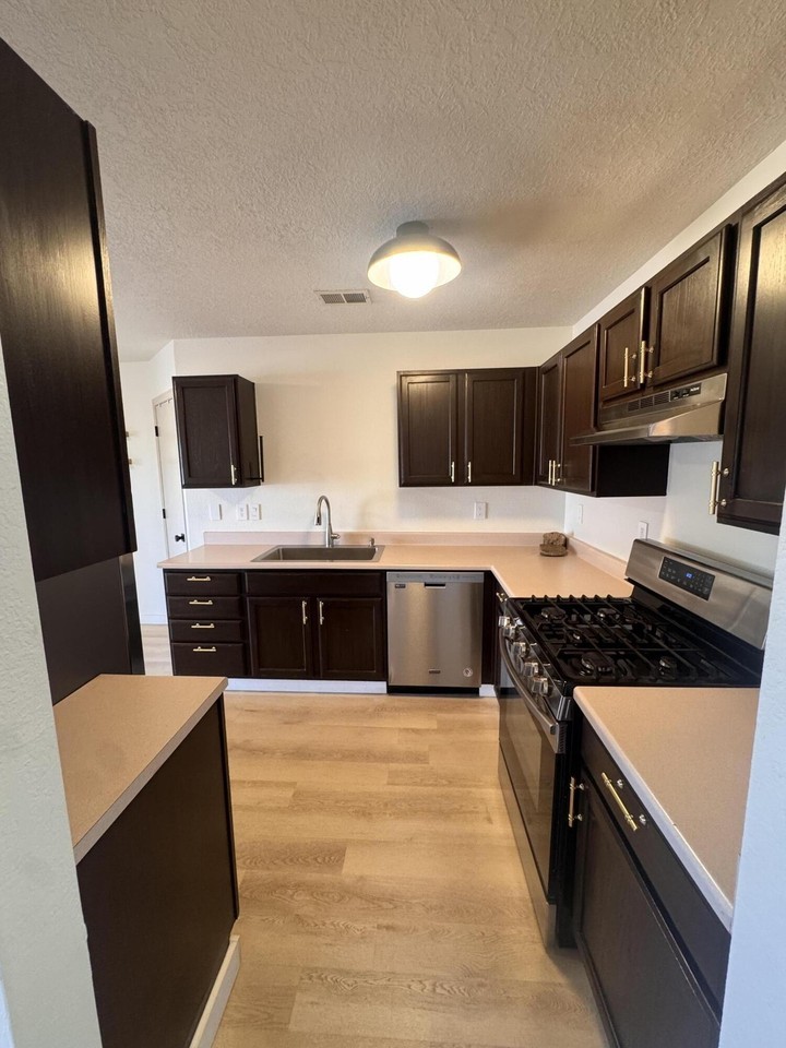 11601 Medicine Bow Pl Se - Photo 6 of 24