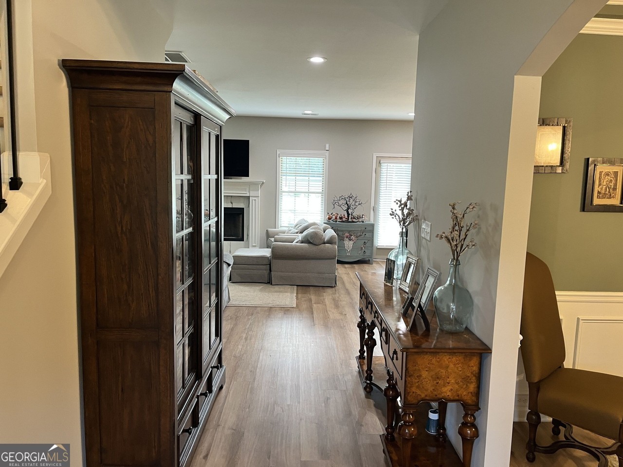 1429 Juliette Rd - Photo 2 of 36