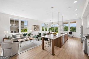 featured image of 675 Drewry St Ne #402
