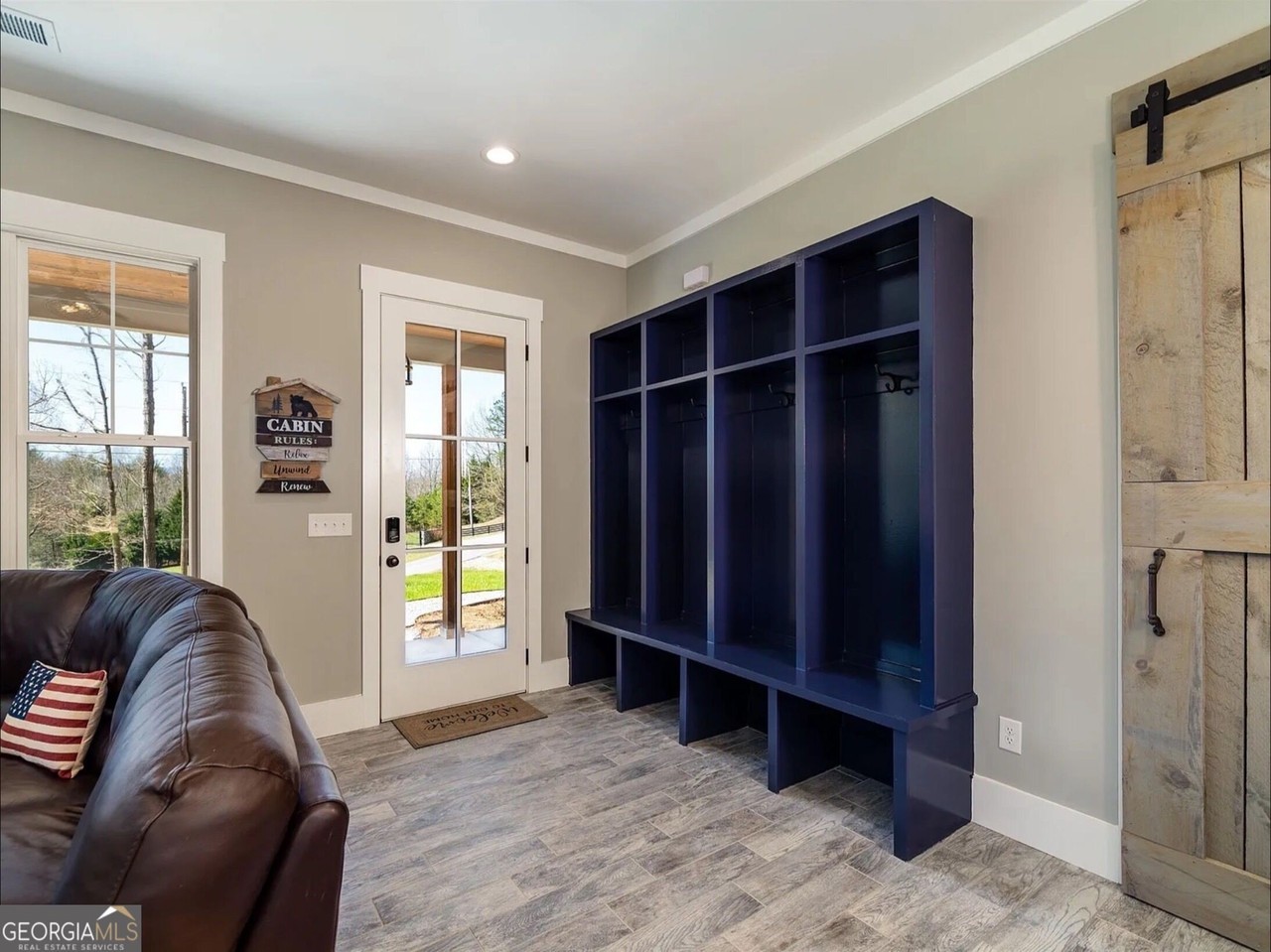 2119 Star Creek Rd - Photo 3 of 32