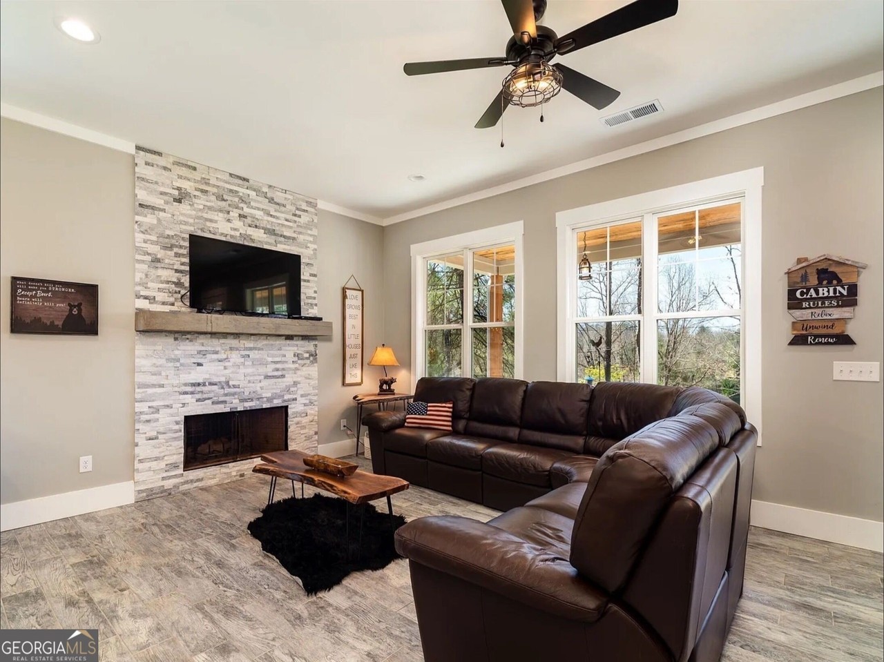 2119 Star Creek Rd - Photo 4 of 32