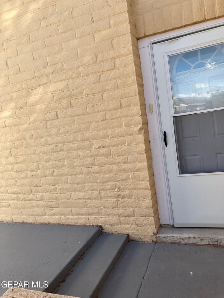 15000 Ashford St #30 - Photo 3 of 7