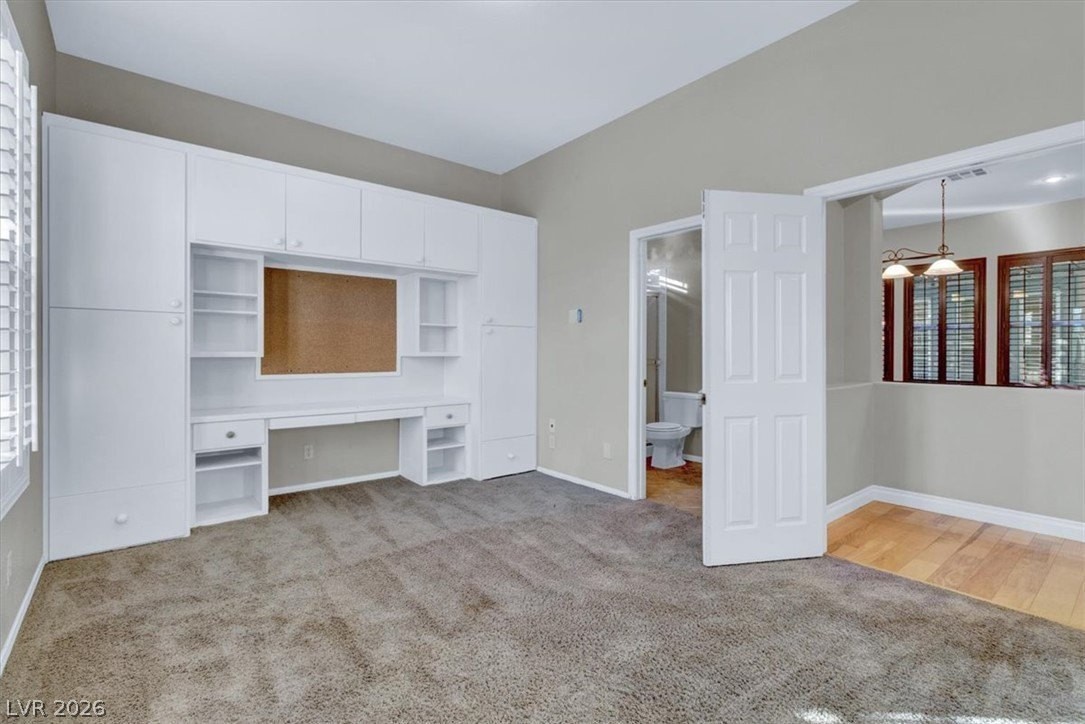 8186 Merlewood Ave - Photo 5 of 36