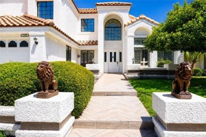 featured image of 2308 Angelfire St