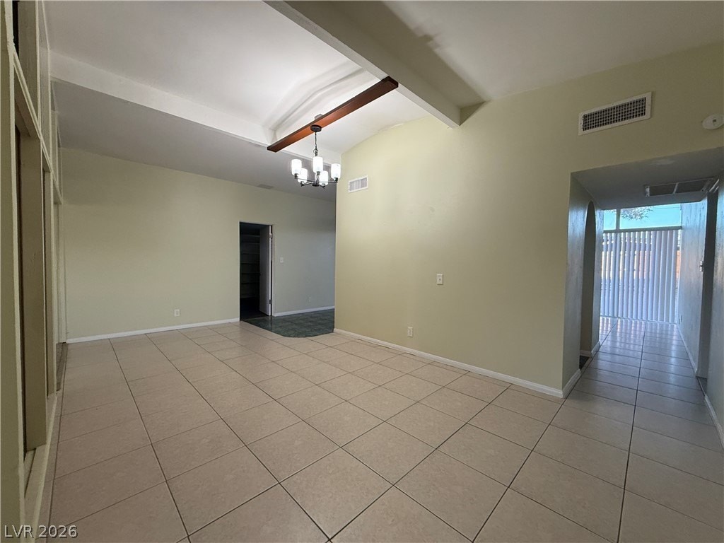 6332 Dayton Ave - Photo 5 of 24