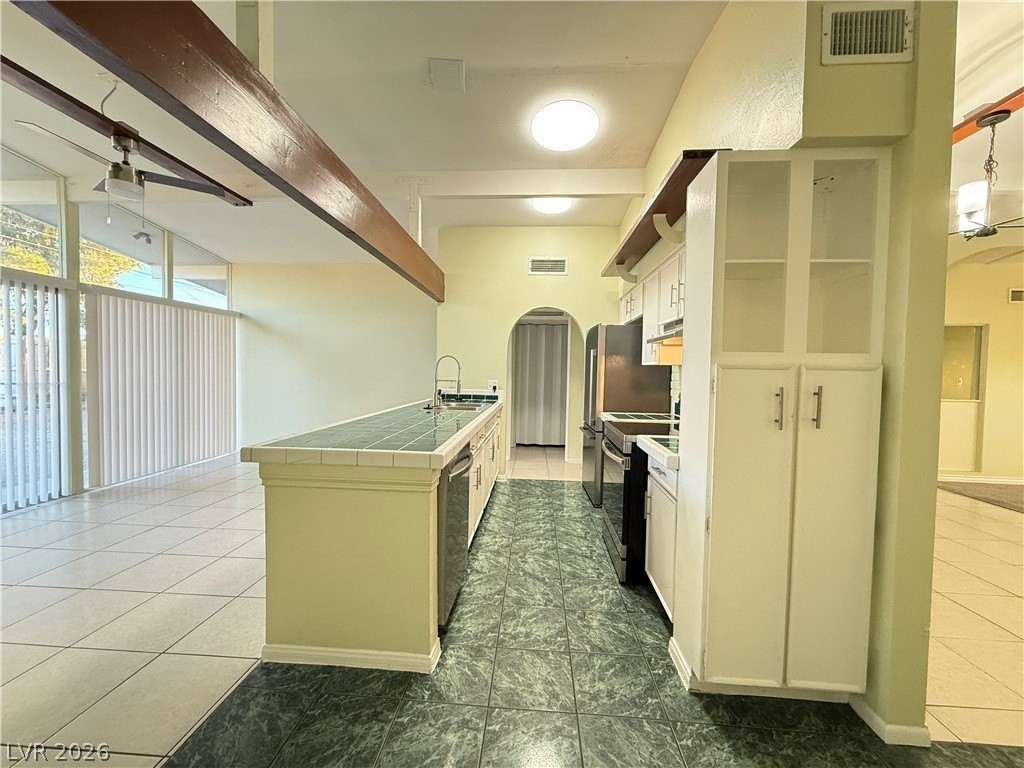 6332 Dayton Ave - Photo 7 of 24