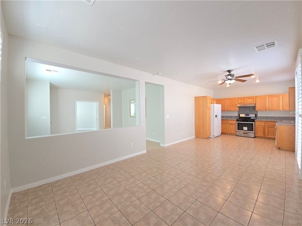 8468 Regal Hills Ct - Photo 5 of 22