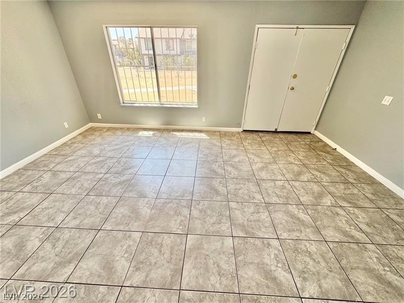 3911 Hartford Pl - Photo 5 of 32