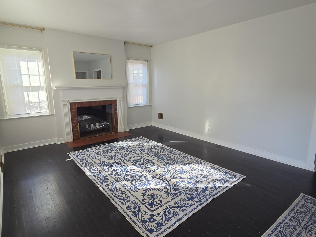 301 Beacon Pl - Photo 2 of 32