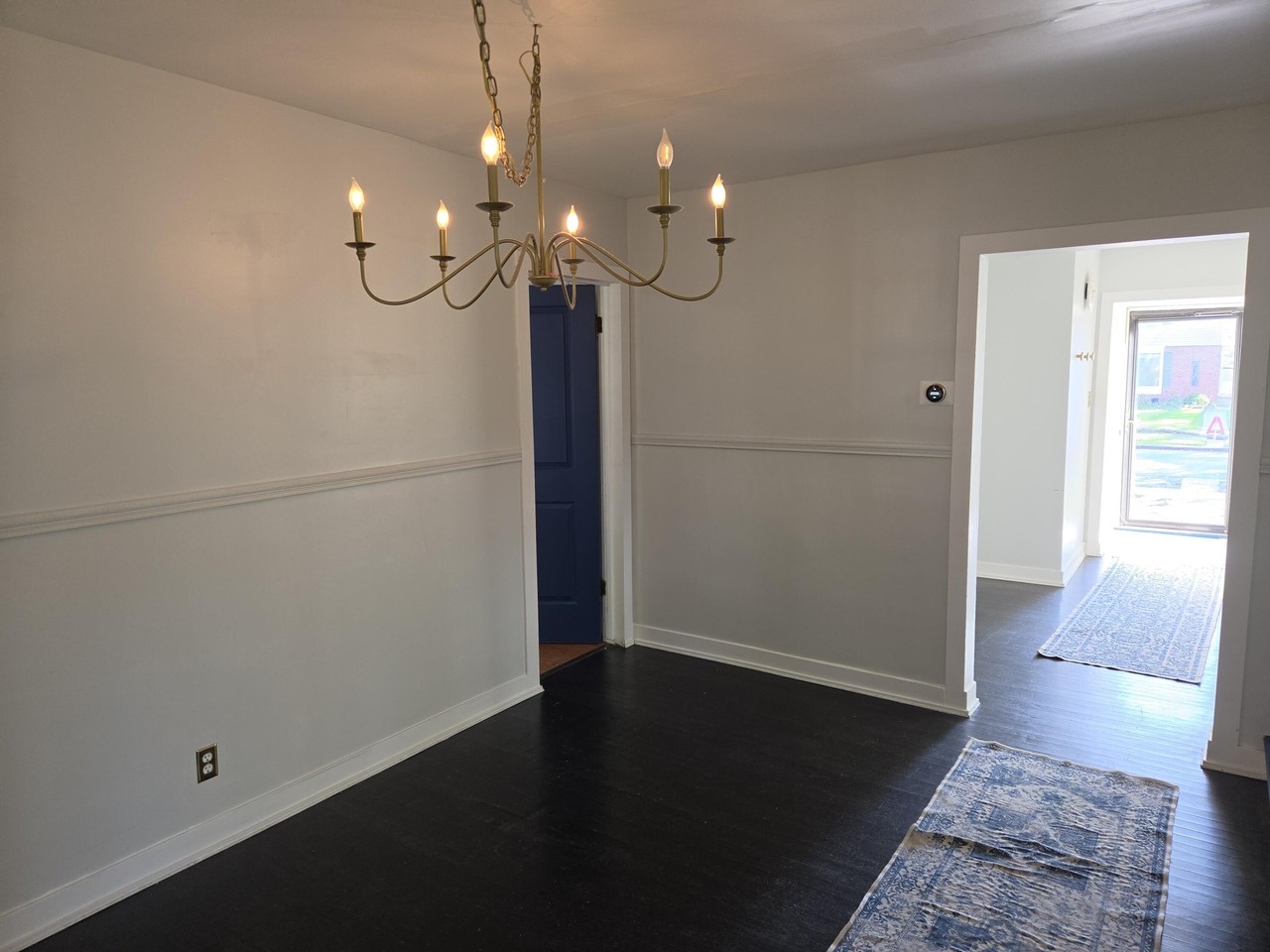 301 Beacon Pl - Photo 5 of 32
