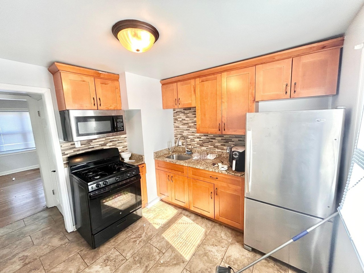 2222 167th St - Photo 4 of 20