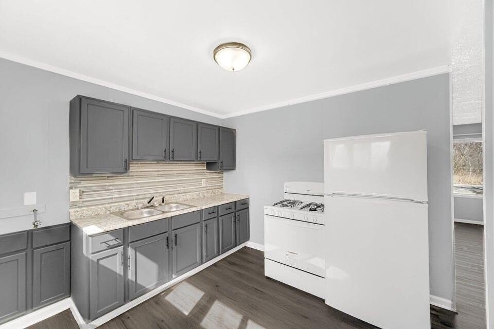5035 W 9th Ave - Photo 2 of 12