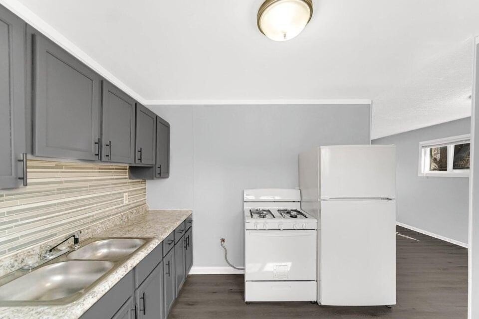 5035 W 9th Ave - Photo 3 of 12