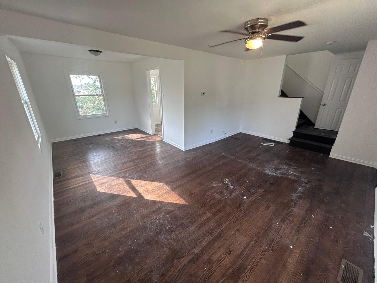 890 Idaho St - Photo 2 of 14