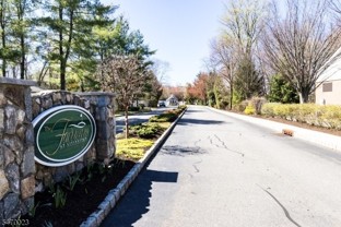 6 Oakmont Ct - Photo 1 of 1