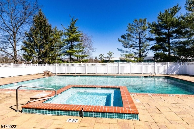 6 Oakmont Ct - Photo 5 of 6