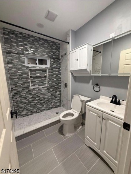 425 Howe Ave #1 - Photo 4 of 8