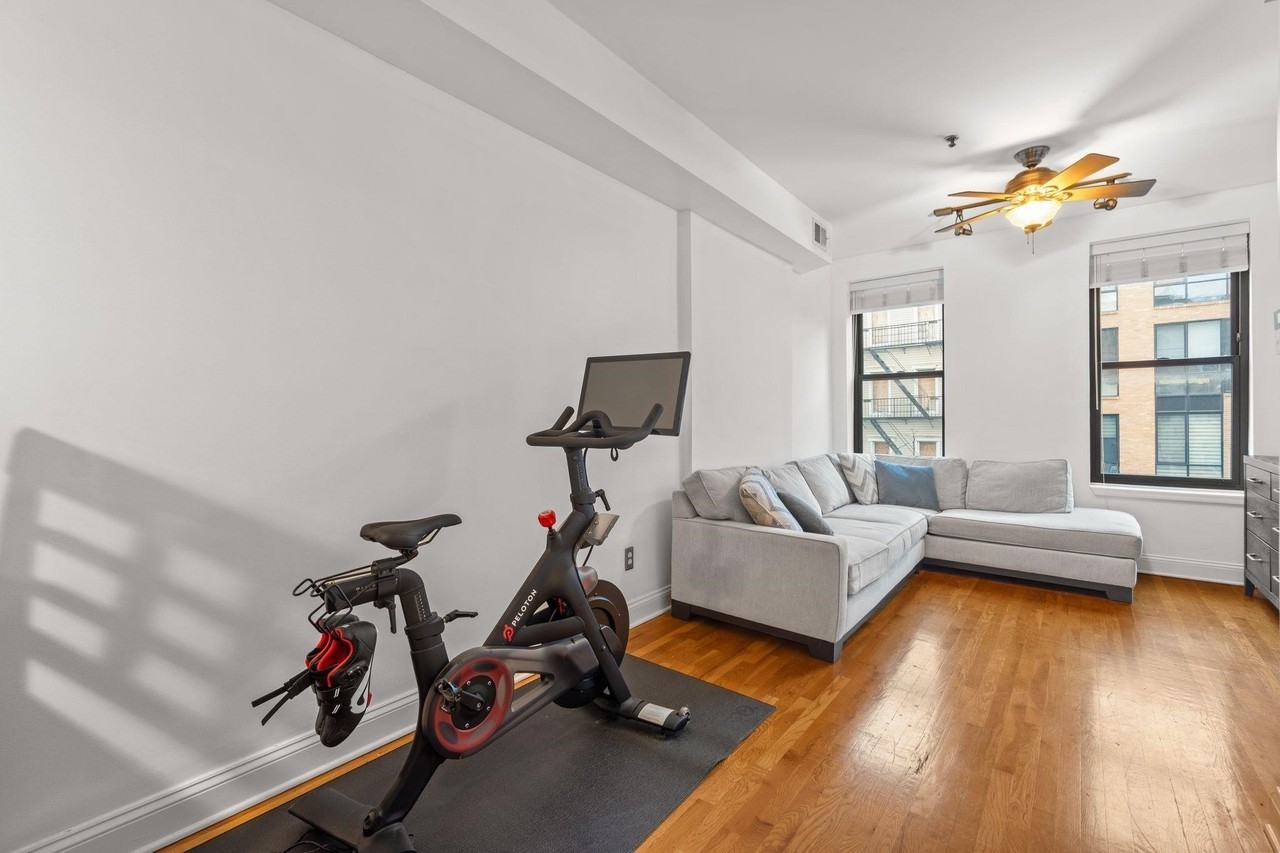 416 Monroe St #3R - Photo 2 of 18